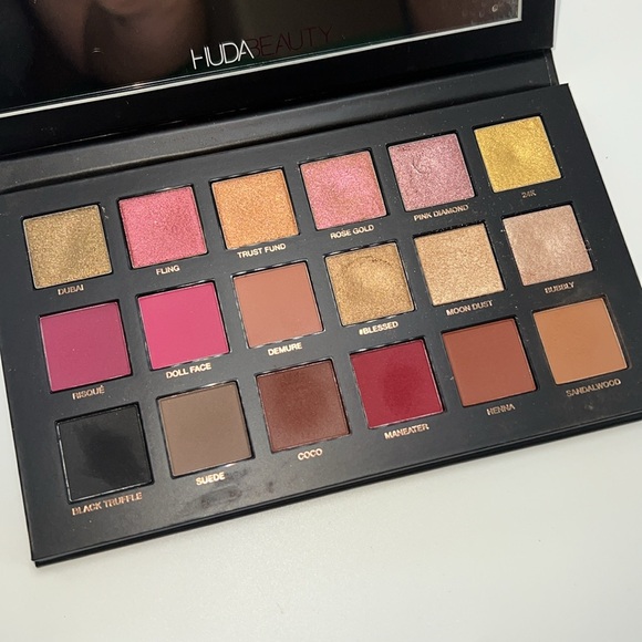 🩷NWT HUDA BEAUTY ROSE GOLD PALETTE REMASTERED - Picture 13 of 13